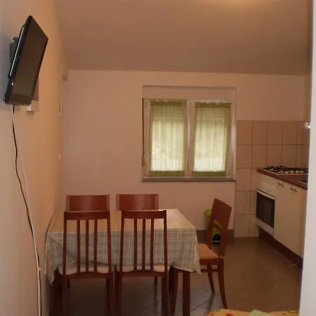 Appartement Gunja *